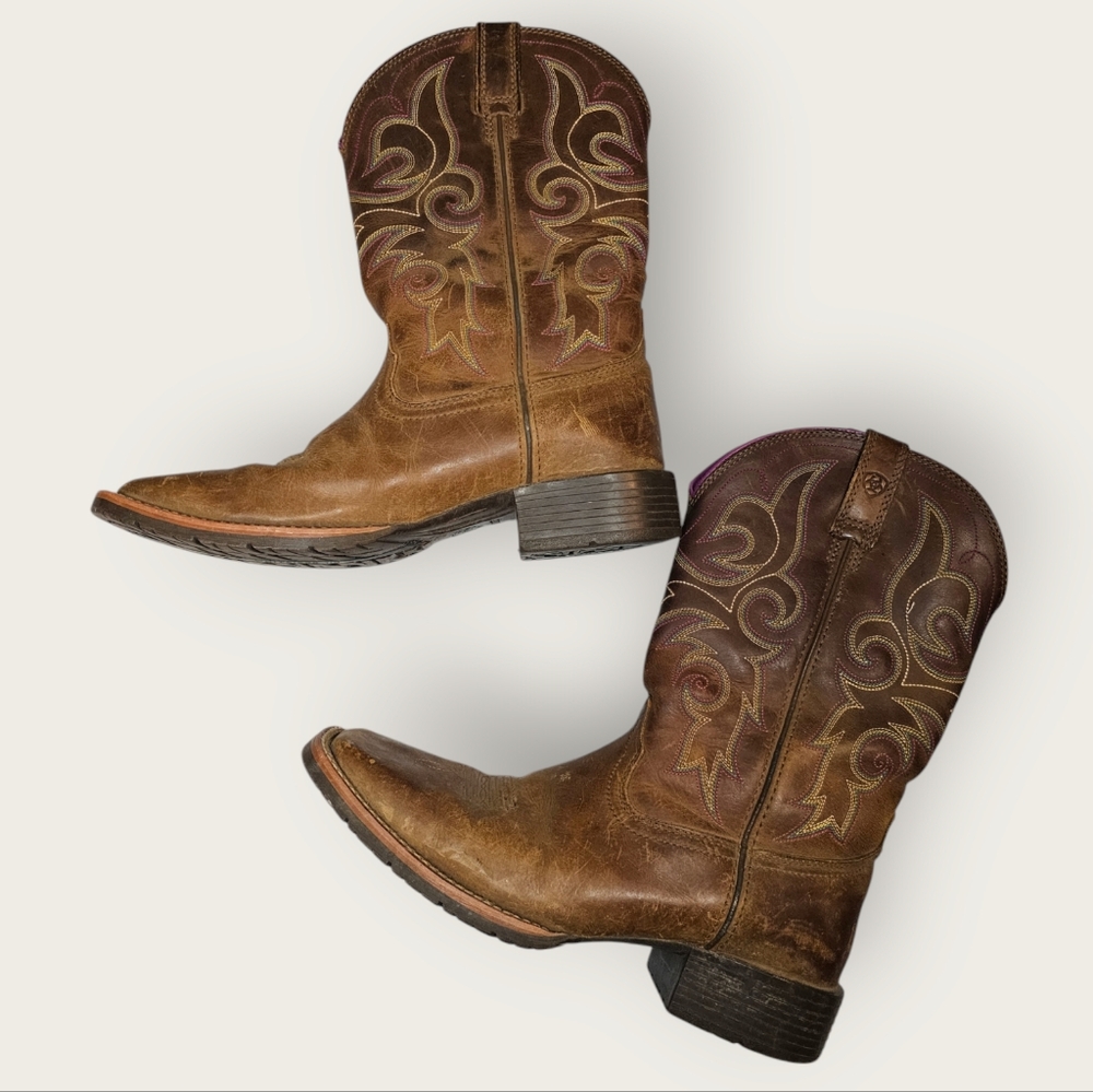 Ariat Hybrid Rancher Western Boot Women's size 9B.